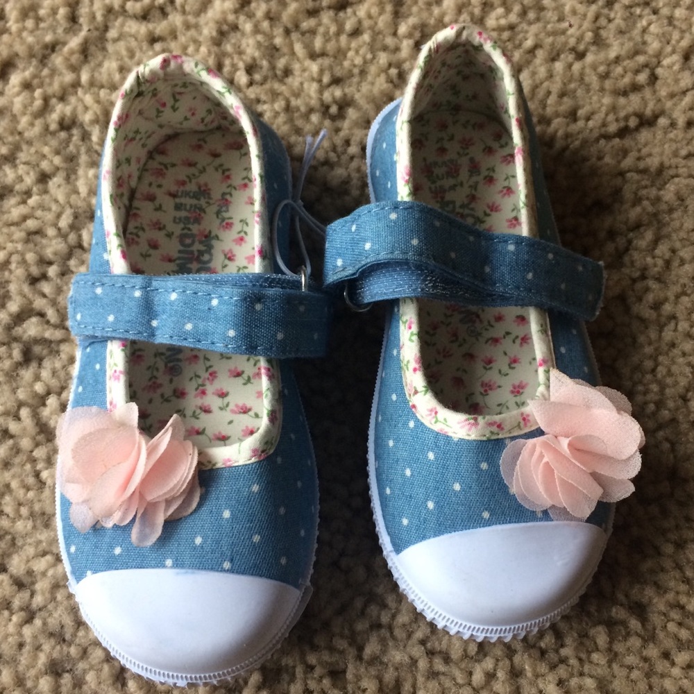 Young Dimension Shoes